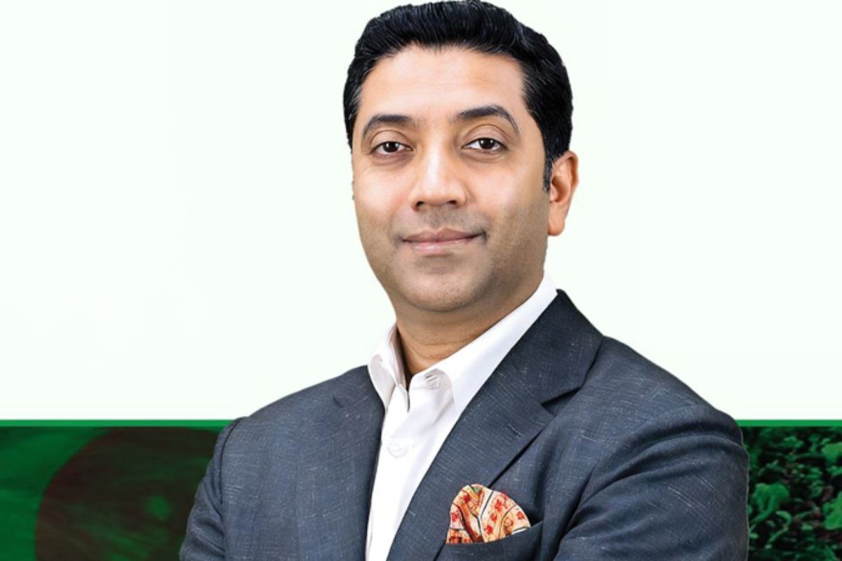 মন্ত্রিসভায় ডাক পেলেন ববি হাজ্জাজ