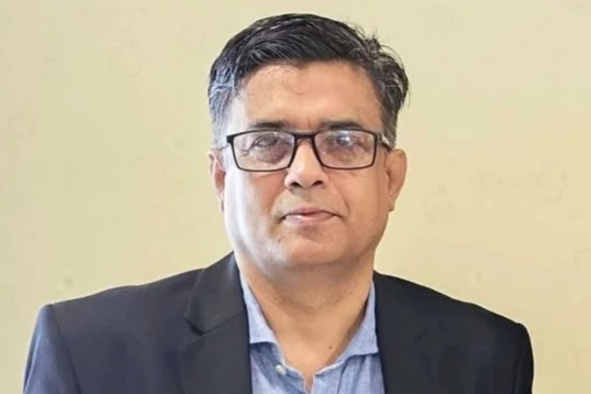 নতুন পেশায় যোগ দিলেন সাবেক প্রেস সচিব