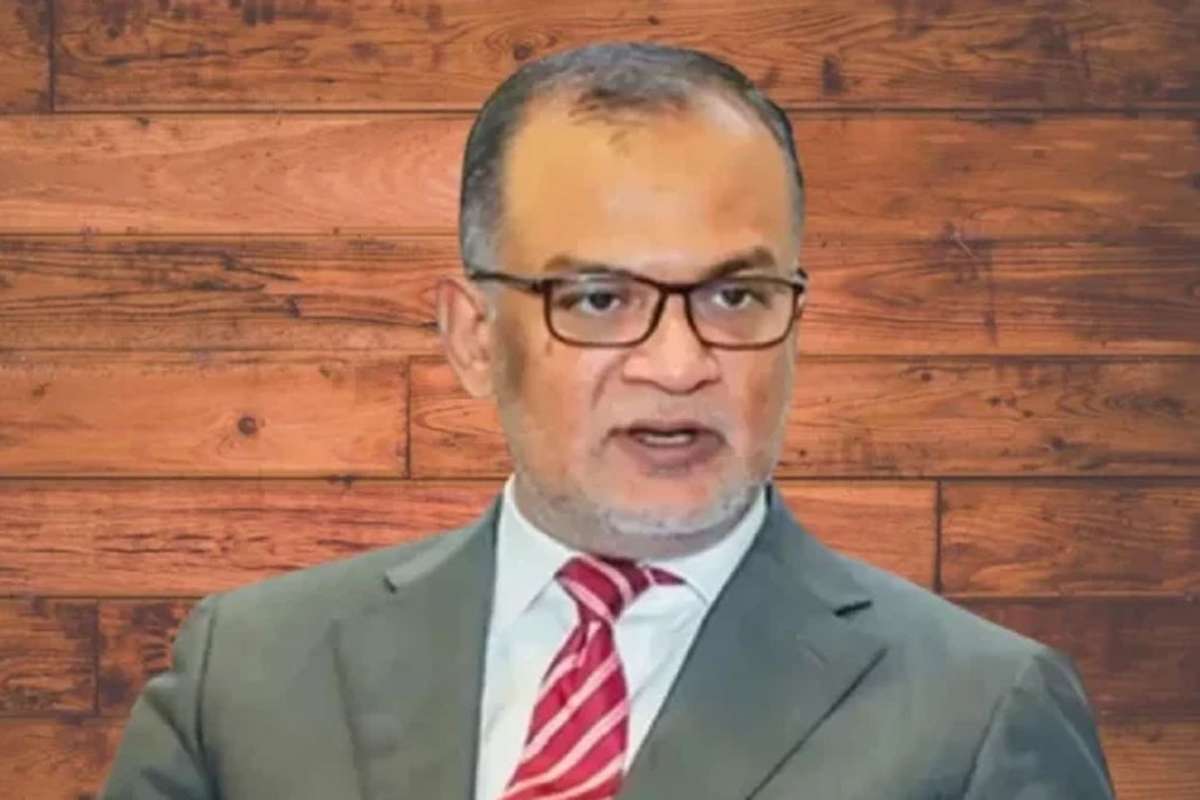 পদত্যাগের পর বিমানের চেয়ারম্যান পদ ছাড়লেন শেখ বশিরউদ্দীন