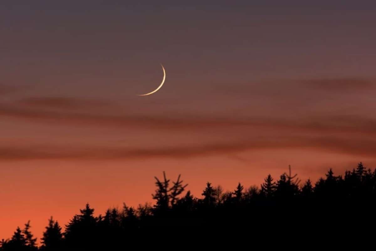 দেশের আকাশে চাঁদ দেখা গেছে, বৃহস্পতিবার থেকে শুরু হচ্ছে রোজা