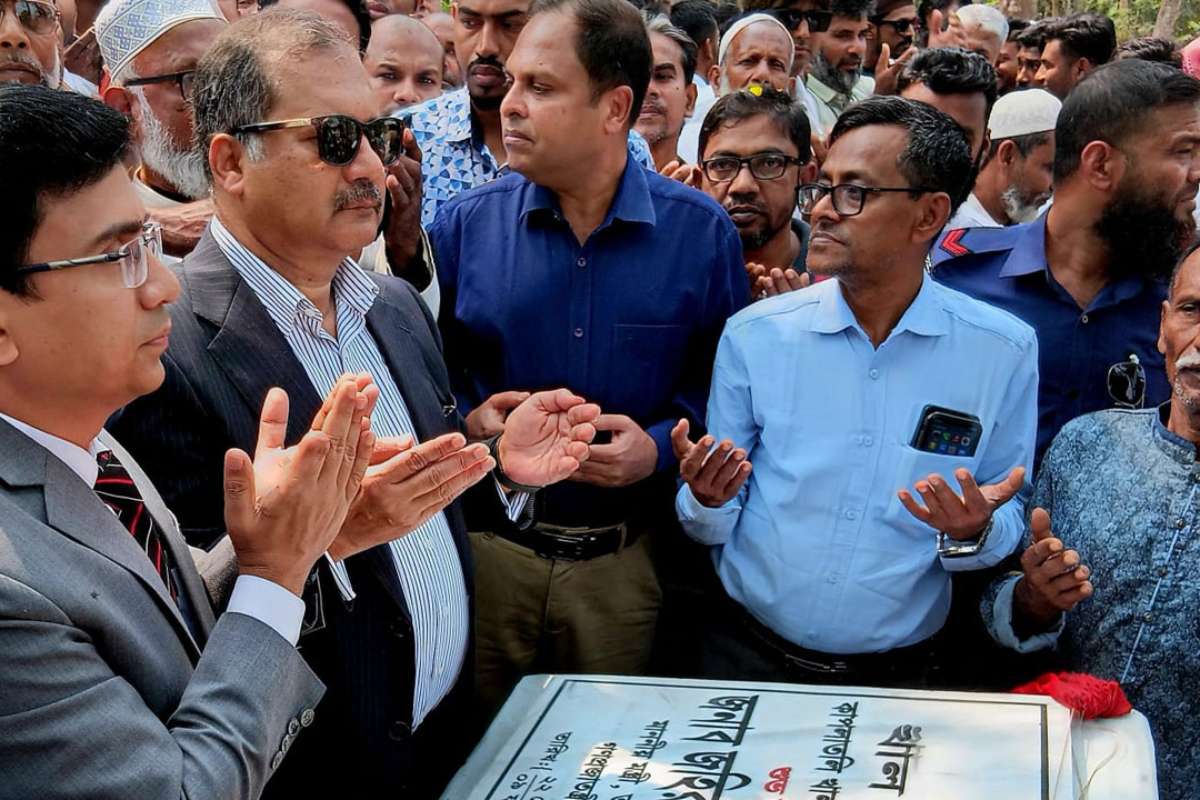 কৃষি উন্নয়নে ২০ হাজার কি.মি খাল খনন করবে সরকার: তথ্যমন্ত্রী
