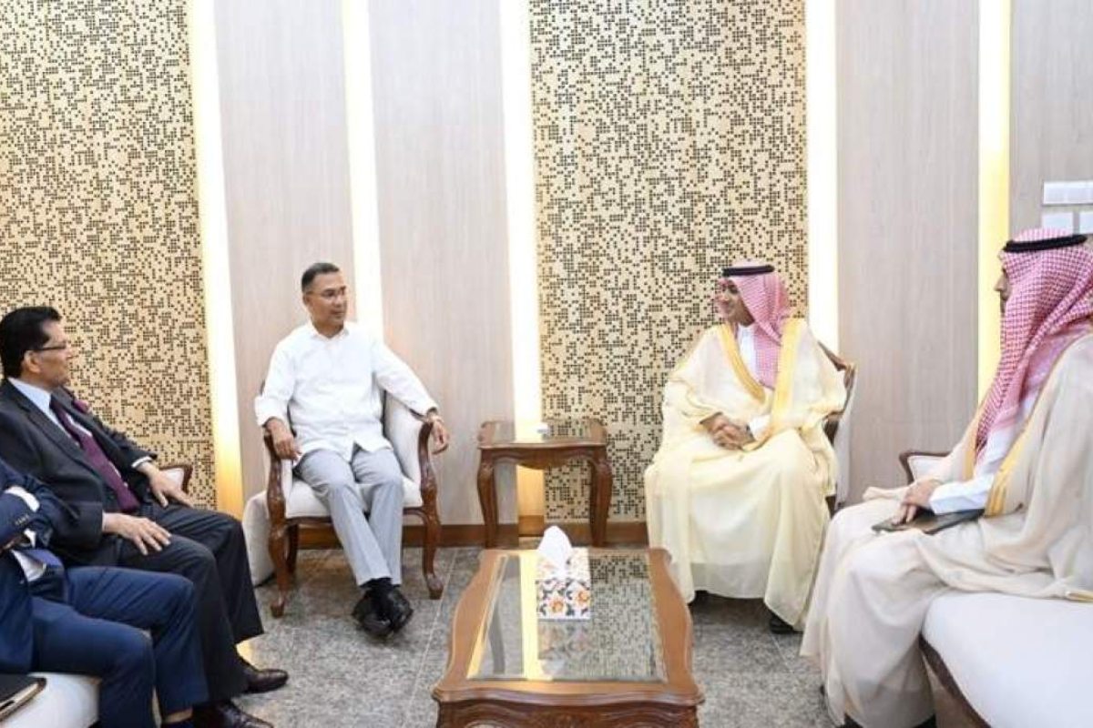সৌদি রাষ্ট্রদূতের সাথে প্রধানমন্ত্রীর সৌজন্য সাক্ষাৎ