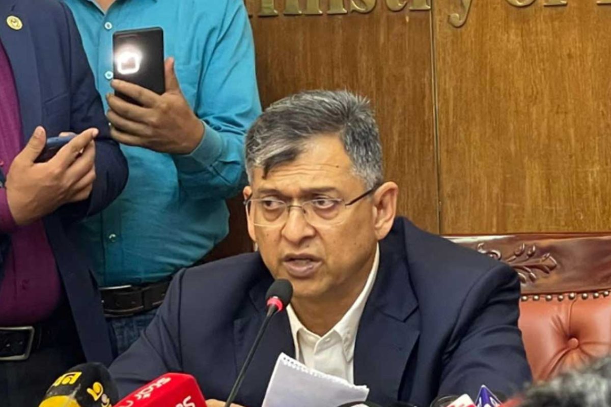 চাকরি ফিরে পাচ্ছেন সাড়ে ৬০০ এসআই-সার্জেন্ট