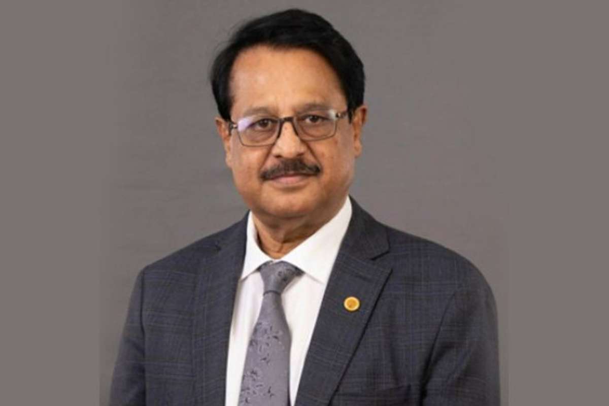 সামাজিক যোগাযোগমাধ্যম ছাড়লেন প্রধানমন্ত্রীর মুখ্য সচিব সাত্তার
