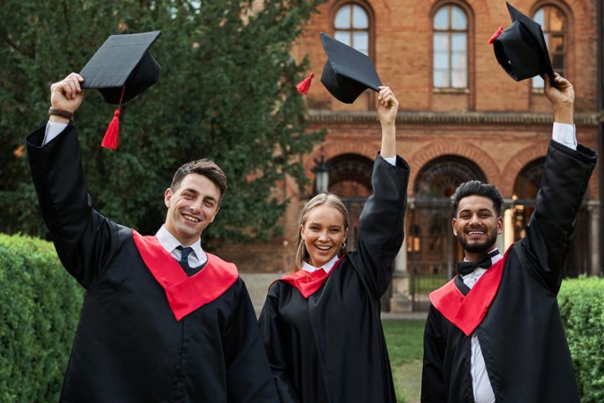 বাংলাদেশিদের উচ্চশিক্ষা বৃত্তি দিচ্ছে ভারত, আবেদন শুরু