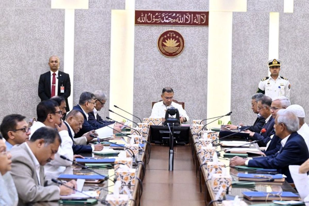প্রধানমন্ত্রীর সভাপতিত্বে প্রথম মন্ত্রিসভা বৈঠক অনুষ্ঠিত