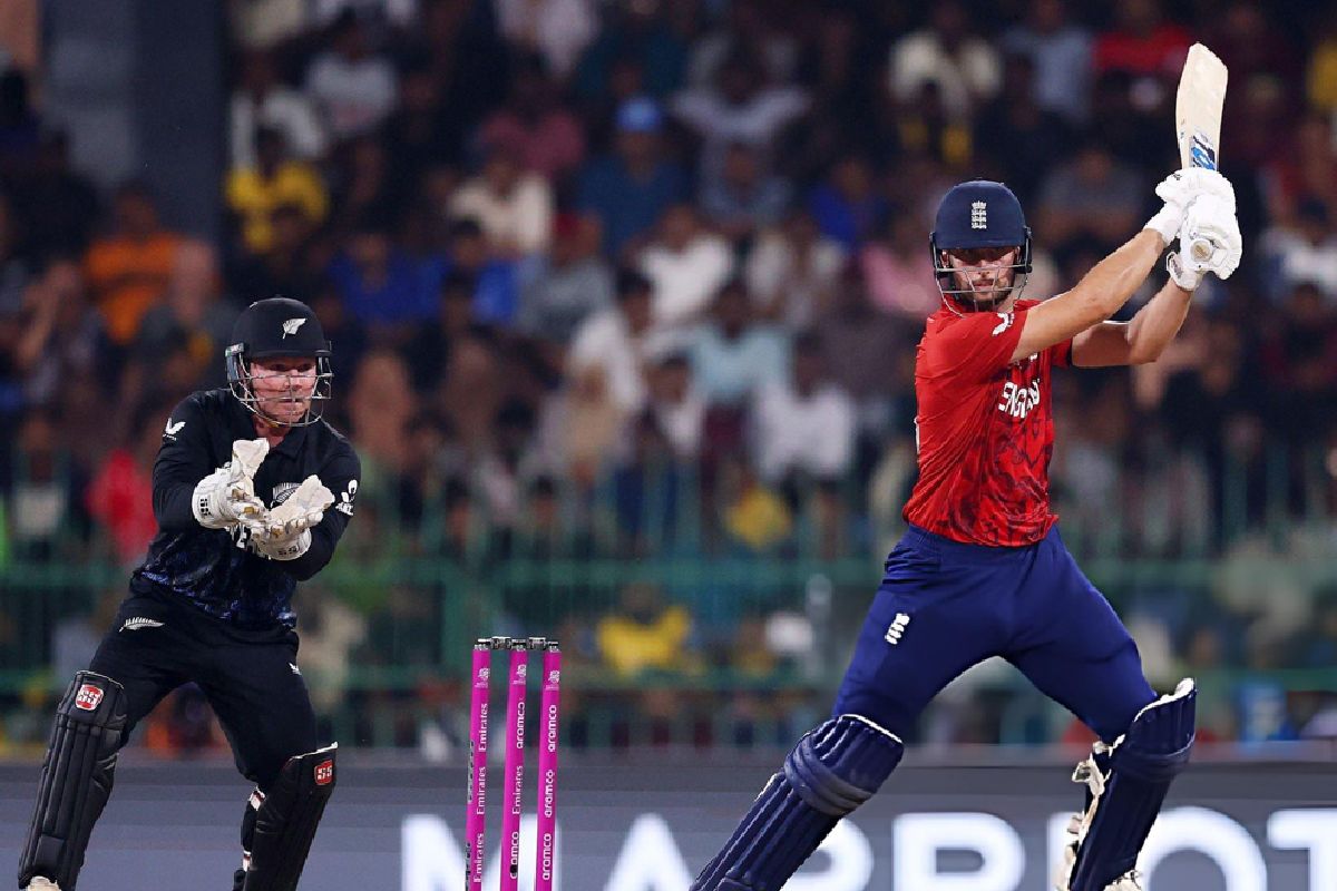 স্পিন বিষে কিউইরা কুপোকাত, গ্রুপ চ্যাম্পিয়ন ইংলিশরা