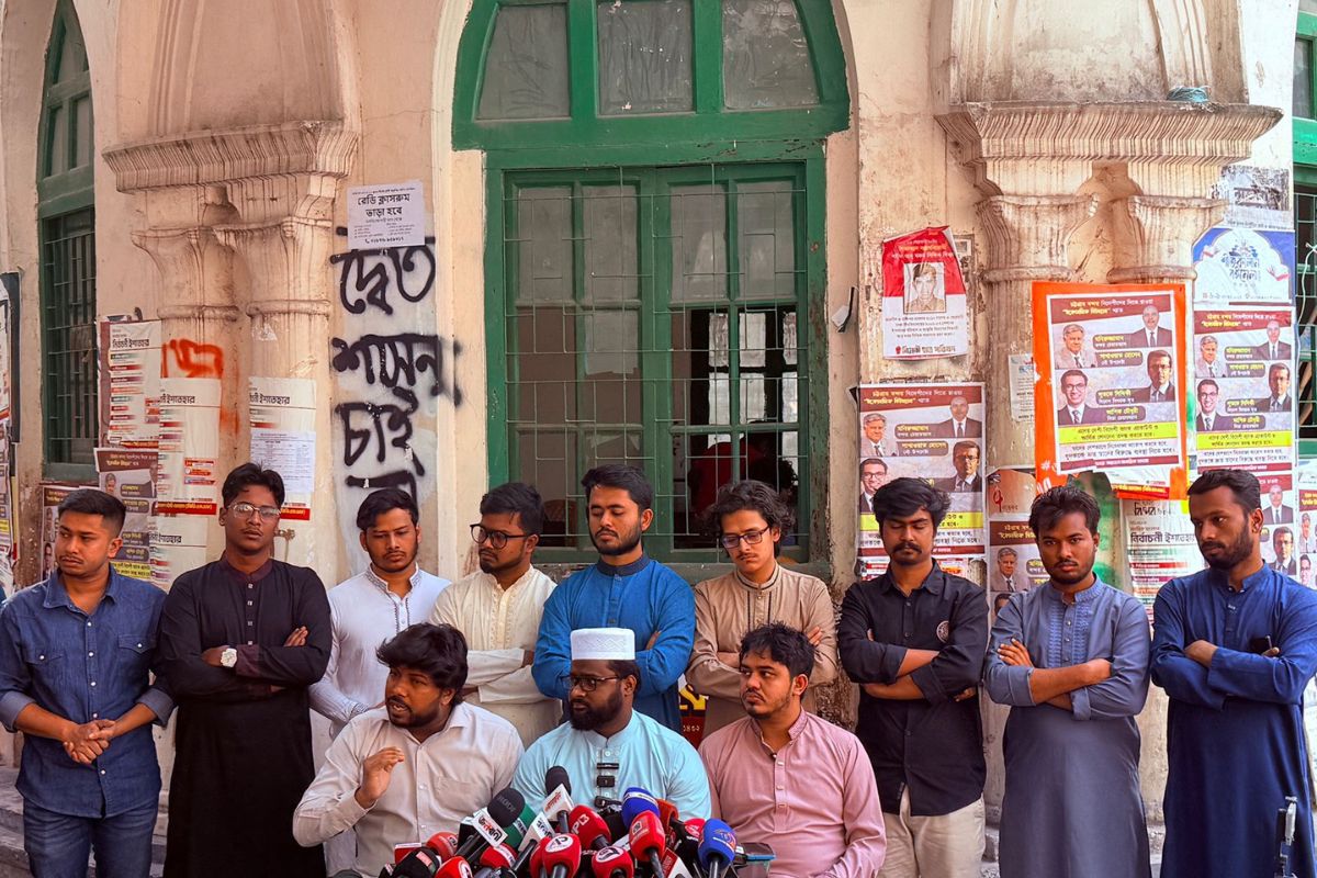 গভর্নর মোস্তাকুর রহমানের নিয়োগ বাতিলের দাবি ছাত্রশক্তির