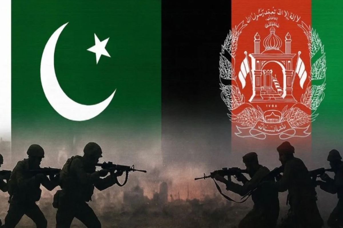 আফগানিস্তানের বিরুদ্ধে পাকিস্তানের যুদ্ধ ঘোষণা, সীমান্তজুড়ে ভয়াবহ উত্তেজনা