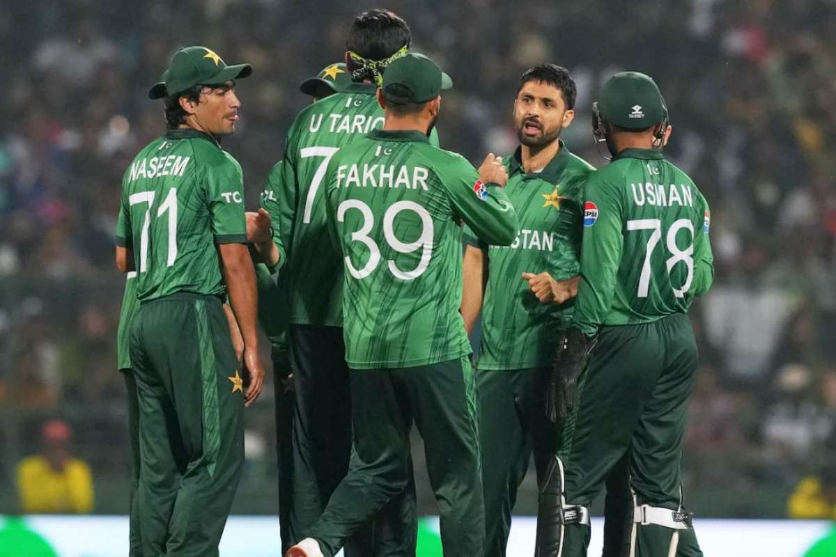 ফারহানের সেঞ্চুরিতেও পাকিস্তানের বিদায় আটকানো গেল না