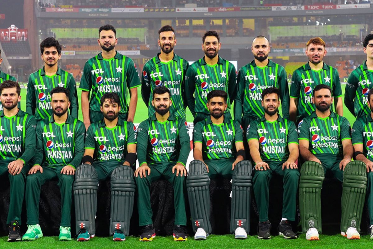 টি-টেয়েন্টি বিশ্বকাপ: যে সমীকরণে সেমিফাইনালে যাচ্ছে পাকিস্তান
