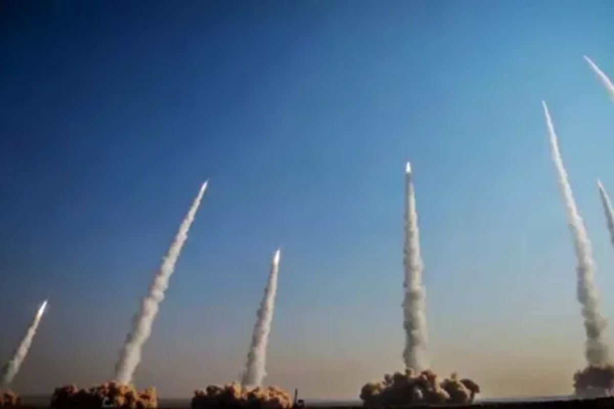 ২৭ মার্কিন ঘাঁটিতে ইরানের বিধ্বংসী হামলা