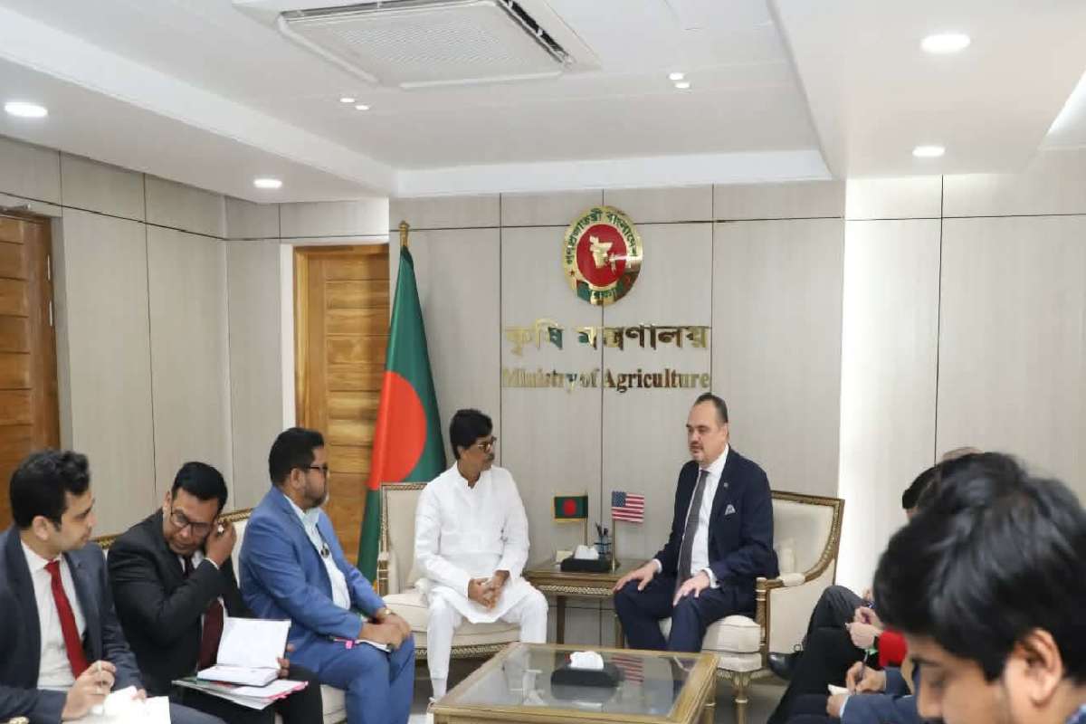 কৃষিমন্ত্রীর সঙ্গে মার্কিন রাষ্ট্রদূতের সাক্ষাৎ অনুষ্ঠিত