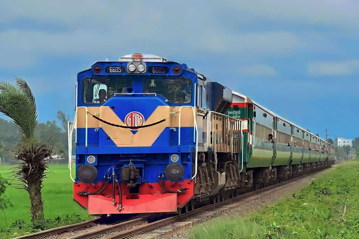 ঈদযাত্রার ট্রেনের অগ্রিম টিকিট বিক্রির বিস্তারিত সময়সূচি