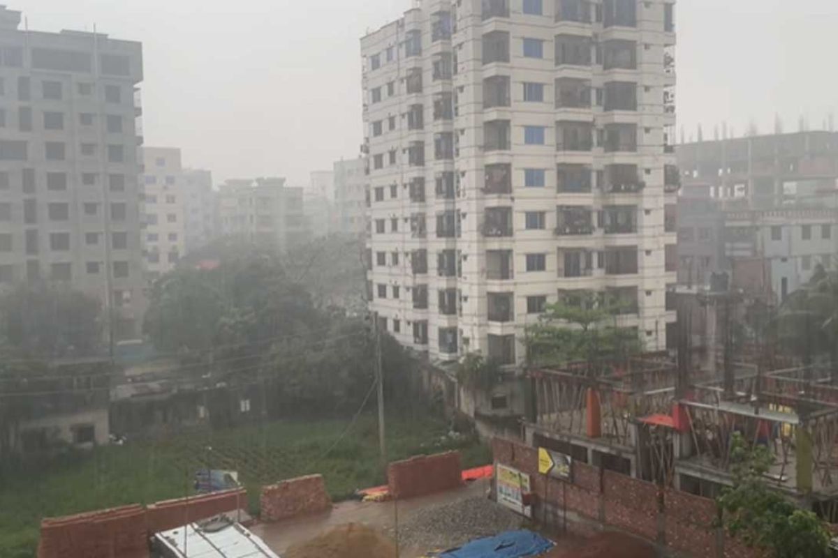 রাজধানীতে মৌসুমের প্রথম বৃষ্টি, ৩ মিলিমিটার রেকর্ড
