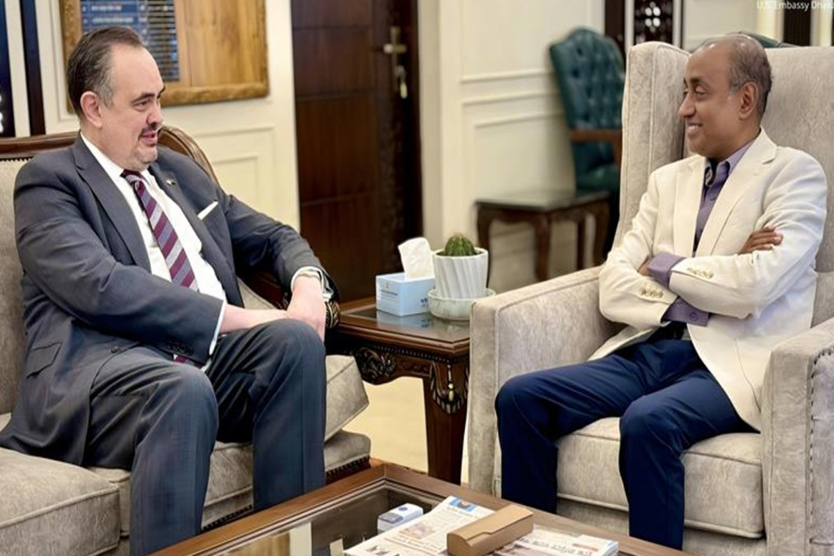 অবৈধ অভিবাসন-মানবপাচার বন্ধে আইনমন্ত্রী-মার্কিন রাষ্ট্রদূতের বৈঠক