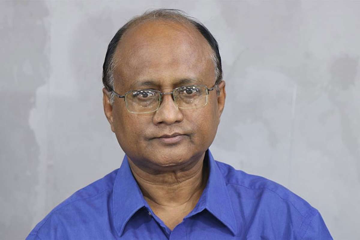 পদত্যাগ করলেন দুদক চেয়ারম্যান ও দুই কমিশনার