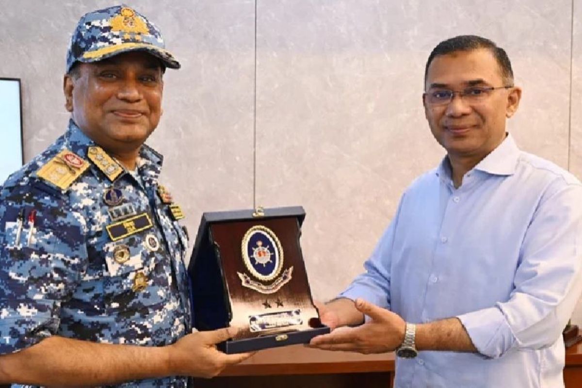 কোস্টগার্ডকে সর্বোচ্চ প্রস্তুতির নির্দেশ প্রধানমন্ত্রীর