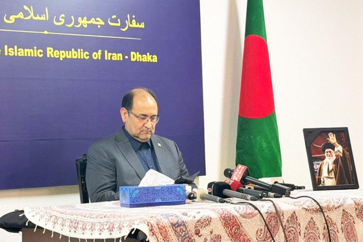 আগ্রাসনের বিরুদ্ধে ঢাকার স্পষ্ট অবস্থান চায় ইরান