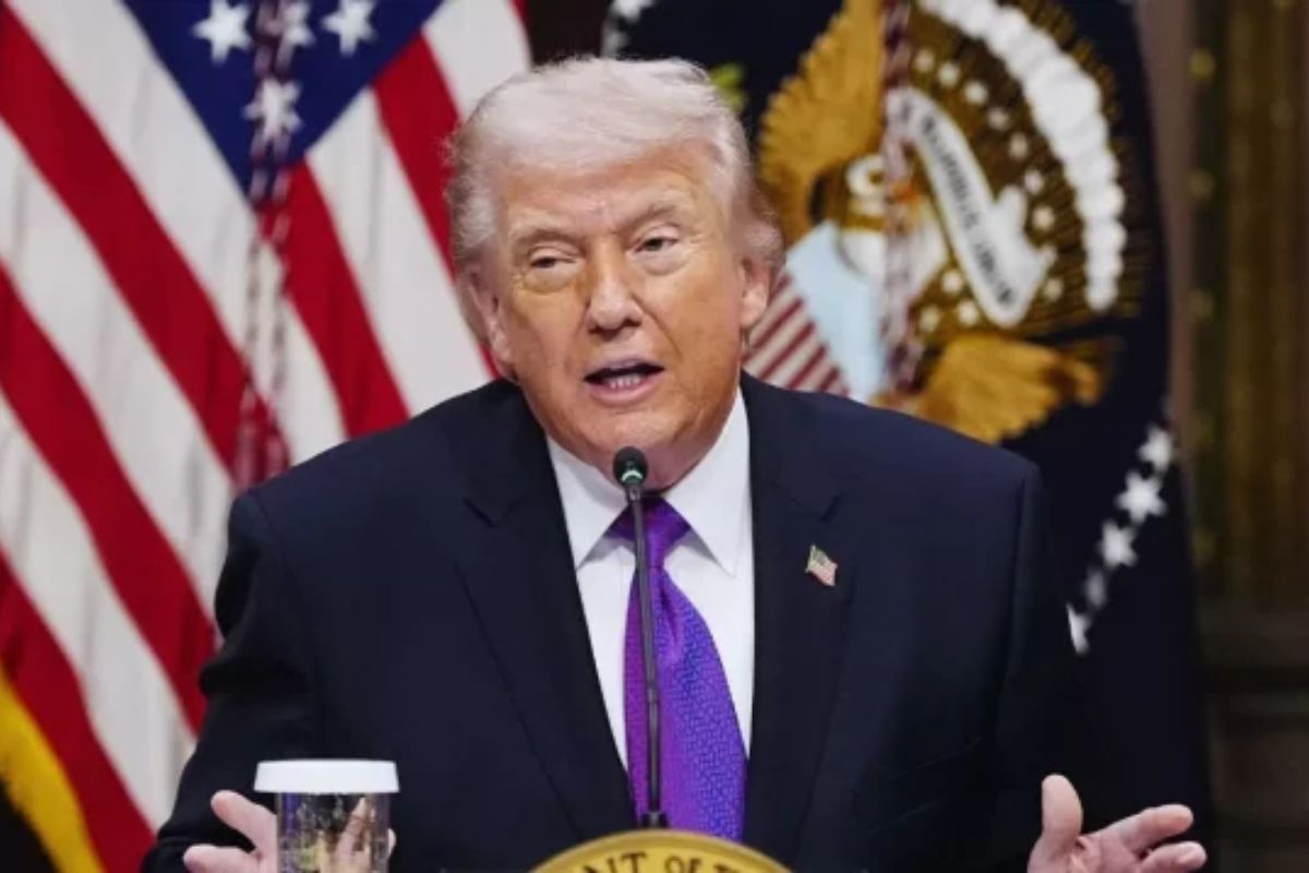 ইরানে সেনা অভিযানকে ‘সময়ের অপচয়’ বললেন ট্রাম্প