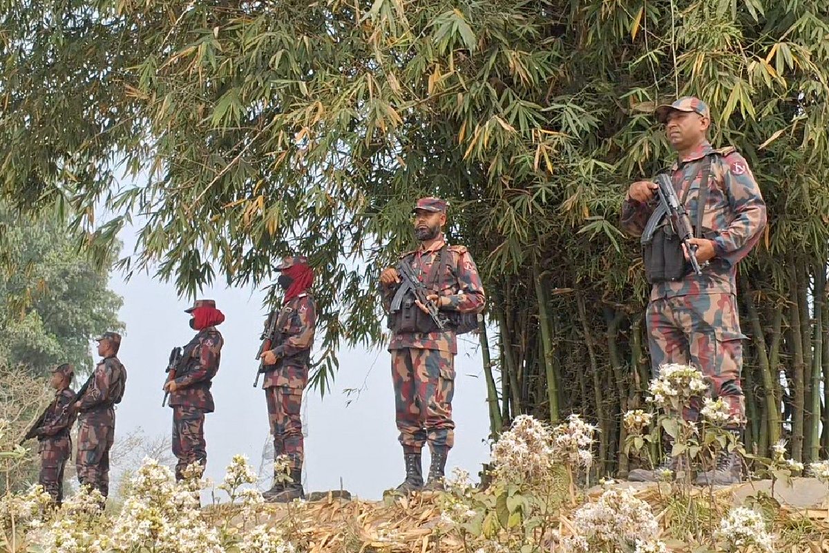 জ্বালানি তেল পাচার রোধে সীমান্তে বিজিবির কড়া নজরদারি