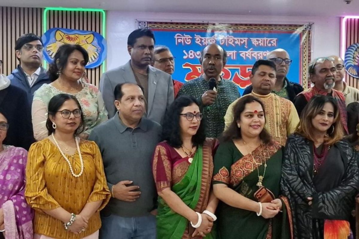 
‘সম্প্রীতির নববর্ষ’ উদযাপনে প্রস্তুত নিউইয়র্কের টাইমস স্কোয়ার
