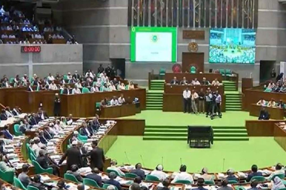 জাতীয় সংসদে আয়াতুল্লাহ খামেনির মৃ'ত্যুতে শোক প্রকাশ