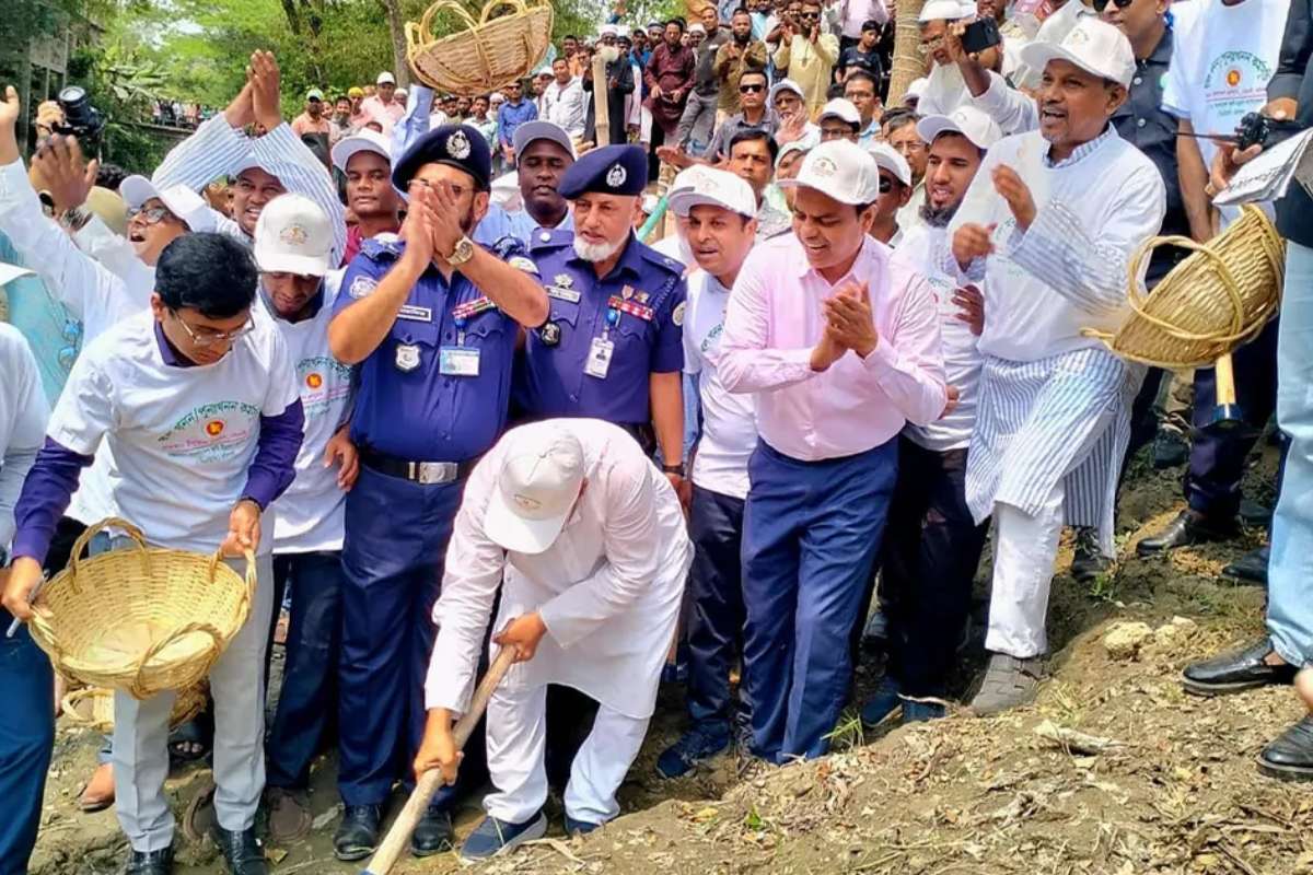 এক মাসের মধ্যেই ভোটের প্রতিশ্রুতি বাস্তবায়ন শুরু: তথ্যমন্ত্রী