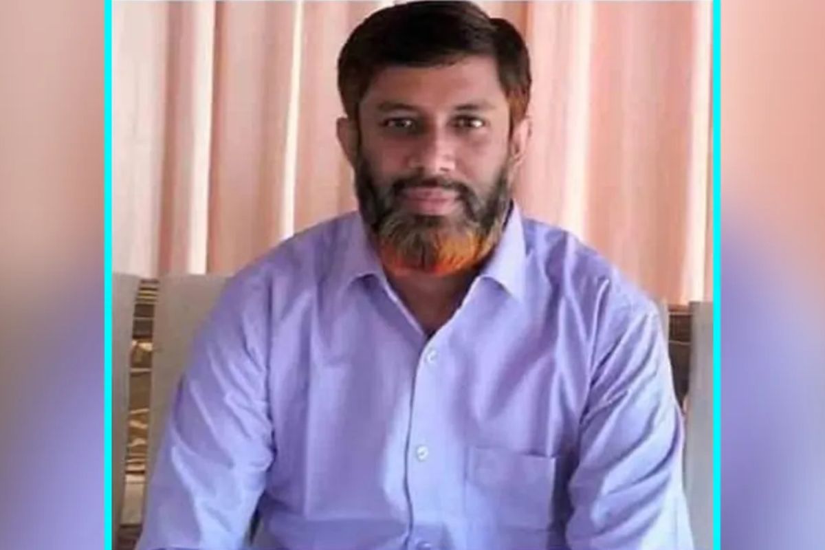 চলন্ত ট্রেনে কাটা পড়ে প্রাণ গেল যাত্রীর