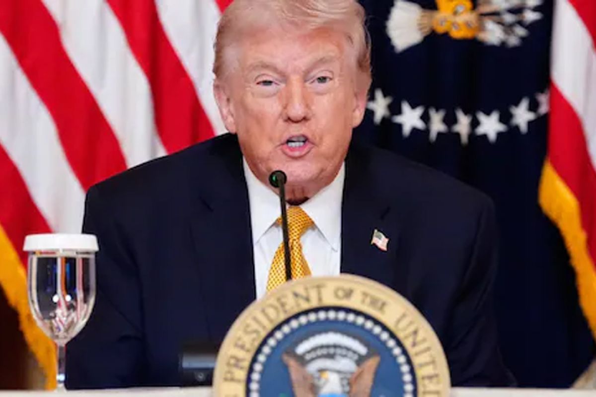 ন্যাটো মিত্রদের ভীতু ও কাপুরুষ বললেন ট্রাম্প