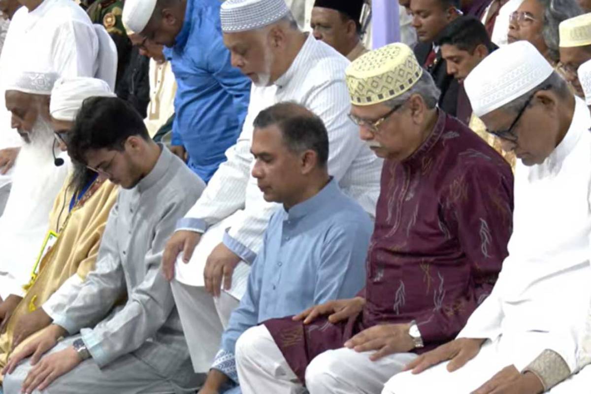 রাষ্ট্রপতি ও প্রধানমন্ত্রীর অংশগ্রহণে জাতীয় ঈদগাহে প্রধান জামাত অনুষ্ঠিত