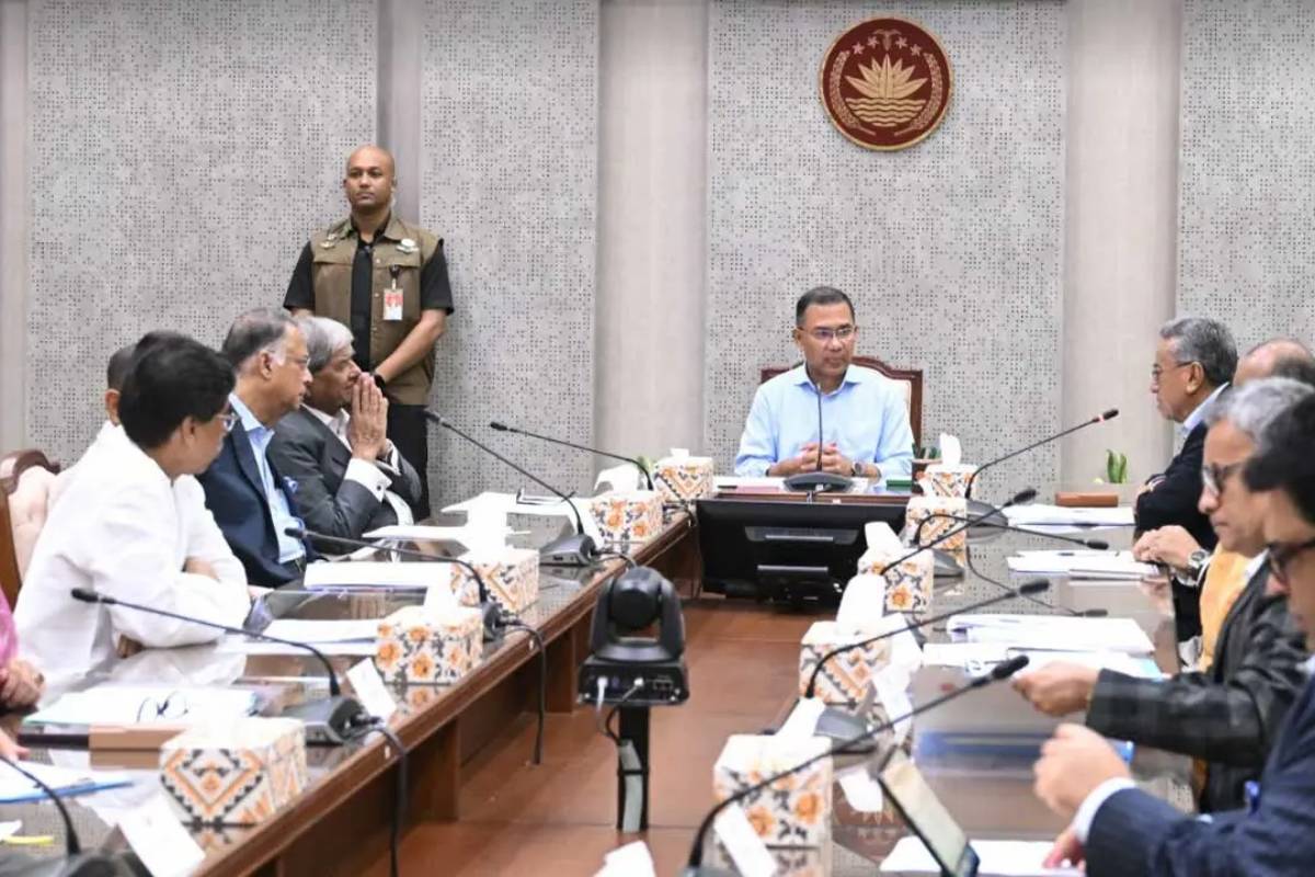 জ্বালানি খাতের চ্যালেঞ্জ মোকাবিলায় প্রধানমন্ত্রীর বিশেষ সভা অনুষ্ঠিত