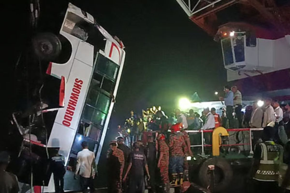 পদ্মায় বাস দুর্ঘটনায় উচ্চপর্যায়ের তদন্ত কমিটি গঠন