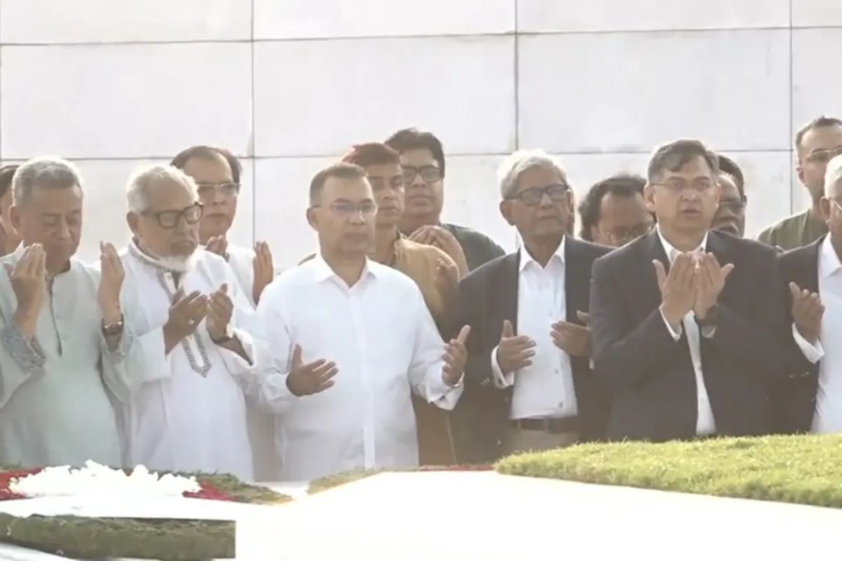 স্বাধীনতা দিবসে শহীদ জিয়া ও খালেদা জিয়ার সমাধিতে প্রধানমন্ত্রীর শ্রদ্ধা