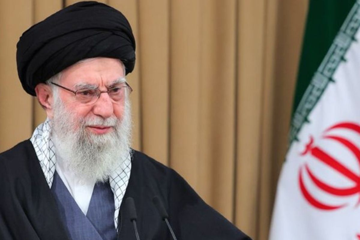 খামেনির জীবিত অবস্থার শেষ ছবি প্রকাশ করল ইরান, দেখুন এখানে