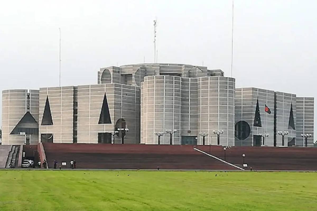 ত্রয়োদশ সংসদের প্রথম সংসদীয় কমিটির বৈঠক আজ
