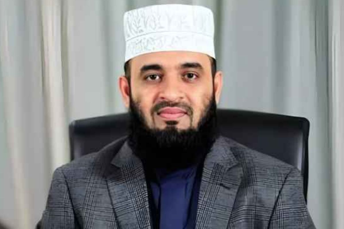 সফর চলাকালেই আজহারীকে বের করে দিচ্ছে অস্ট্রেলিয়া