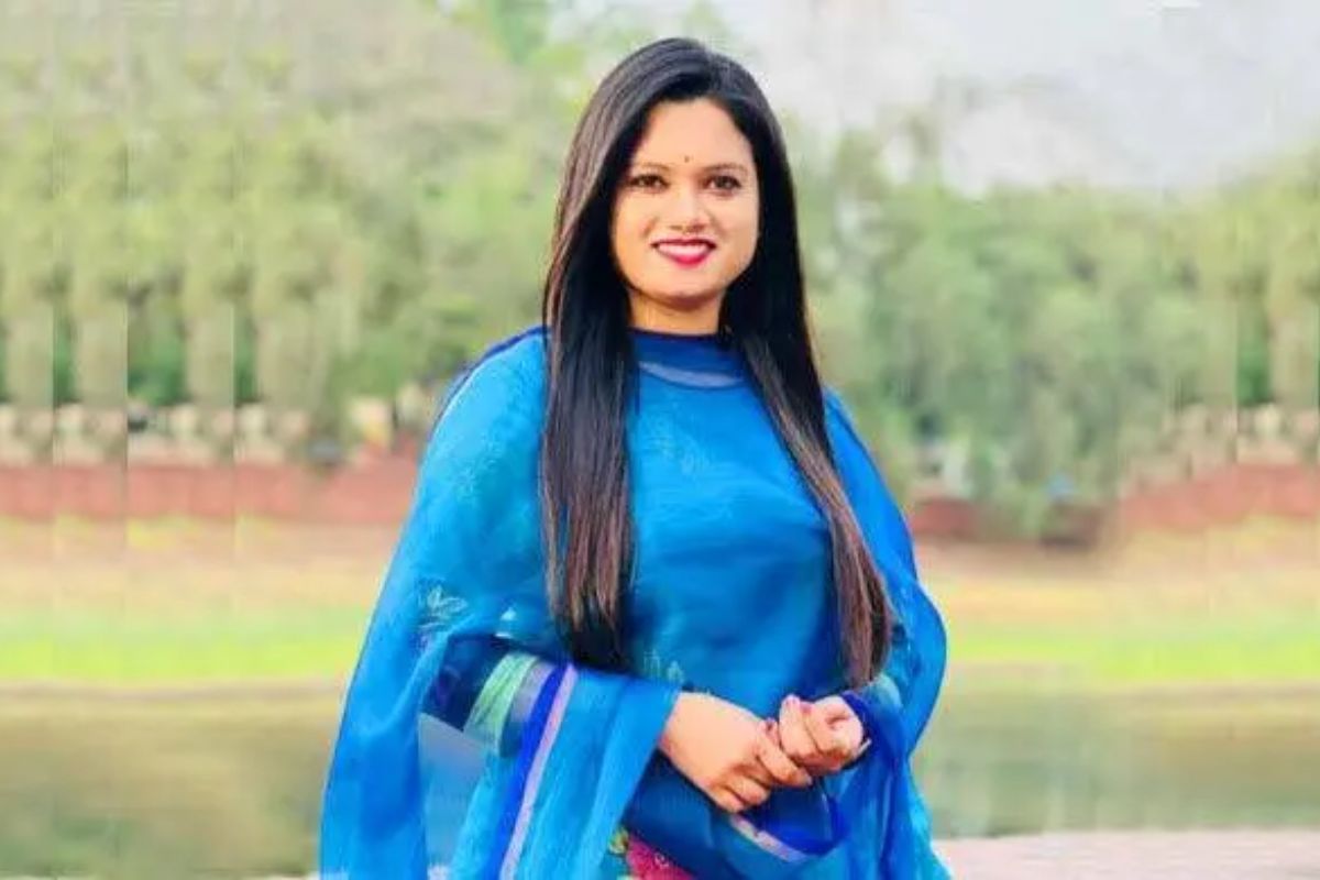 জামিন পেল ইডেন কলেজ ছাত্রলীগ সভাপতি রিভা 