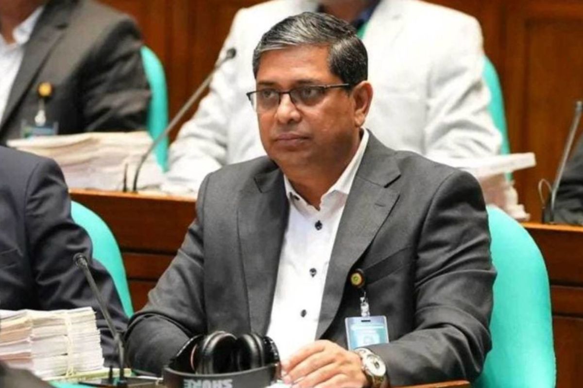 বিরোধী দলের কাছে একাত্তর-নব্বইয়ের ট্রফি নেই: প্রতিমন্ত্রী