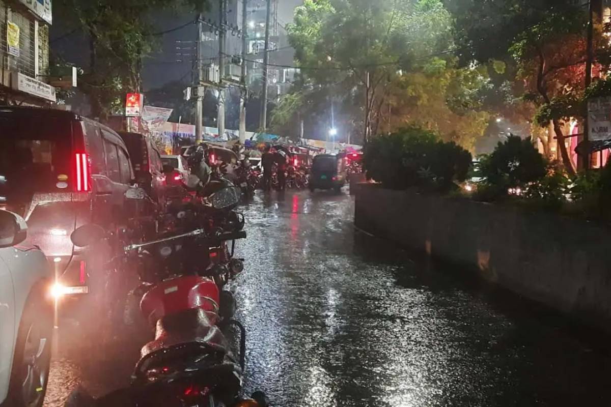 ঢাকায় ২৪ ঘণ্টায় ৭ মিমি বৃষ্টি, আজও ঝড়বৃষ্টির আশঙ্কা
