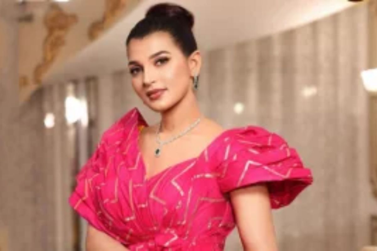 কোন রাজনৈতিক দলের সঙ্গে যুক্ত হচ্ছেন নায়িকা বর্ষা