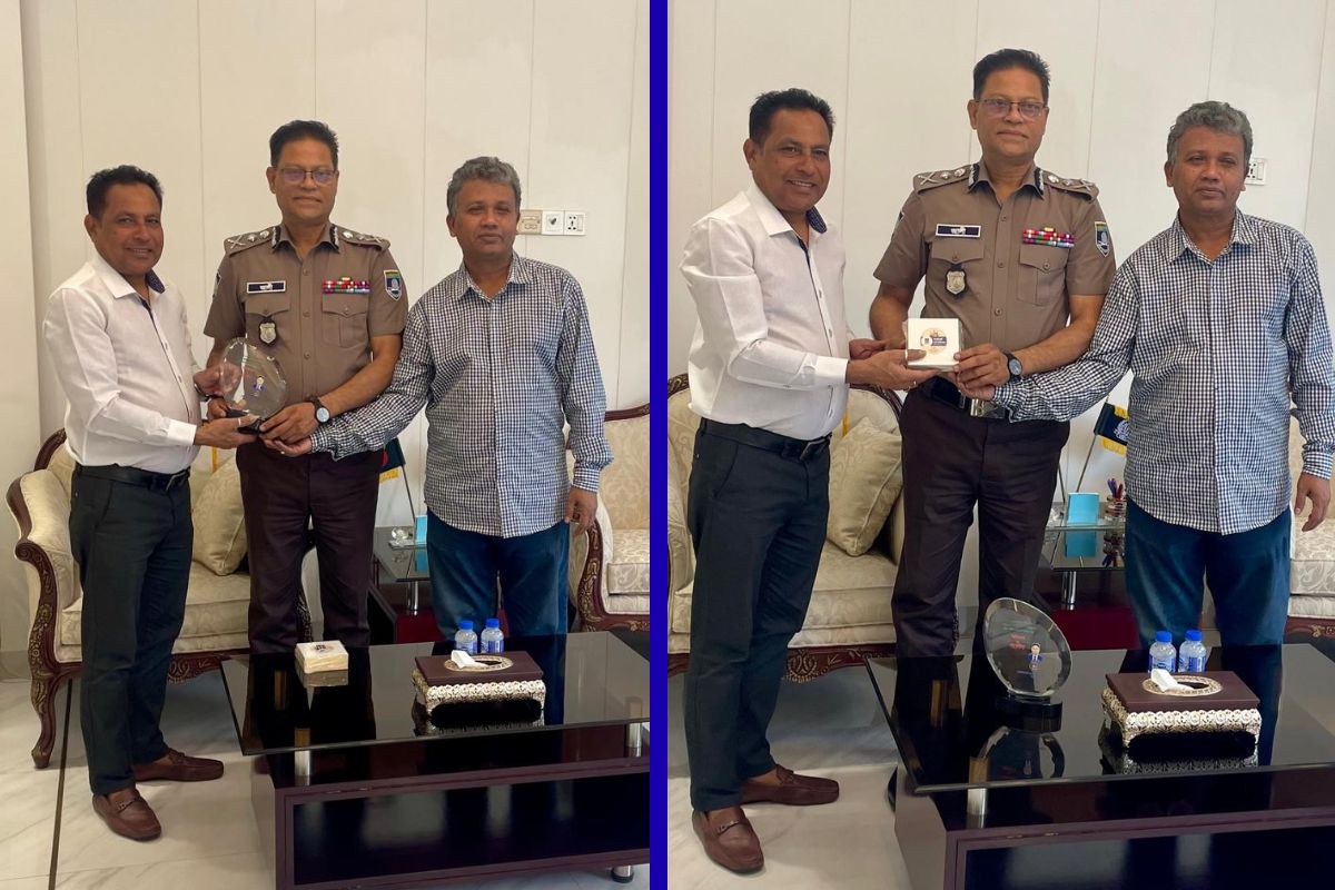 আইজিপির সঙ্গে ঢাবি অ্যালামনাই নেতৃবৃন্দের সৌজন্য সাক্ষাৎ