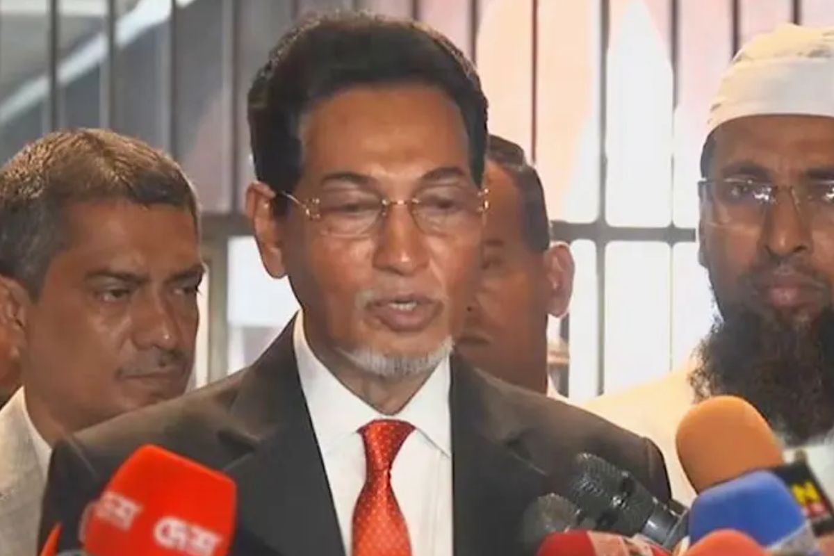 দুই লাখ টন তেলবাহী জাহাজ বন্দরে নোঙর করেছে: চিফ হুইপ