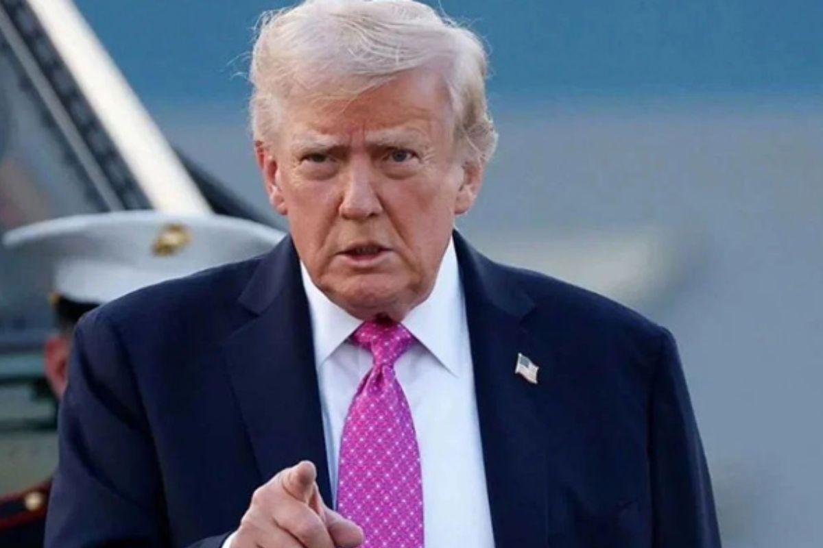 বুধবারের মধ্যে চুক্তি না হলে ইরানে হামলার হুমকি ট্রাম্পের