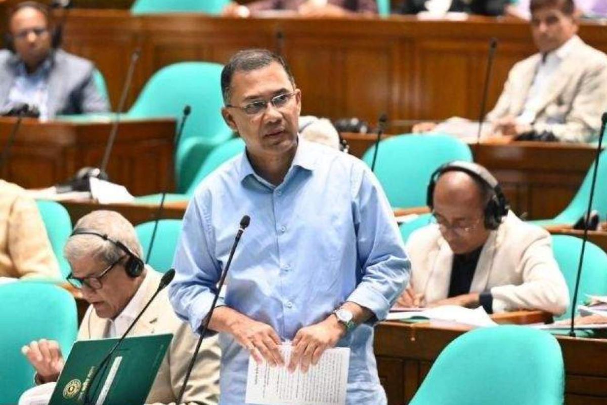 জ্বালানি সংকট নিরসনে যৌথ কমিটি গঠনের প্রস্তাব দিলেন প্রধানমন্ত্রী