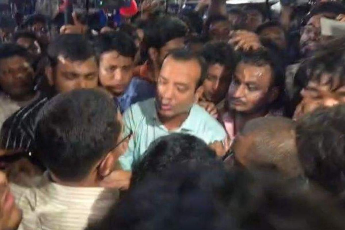 শাহবাগে রাকিব-সাদিক কায়েম মুখোমুখি