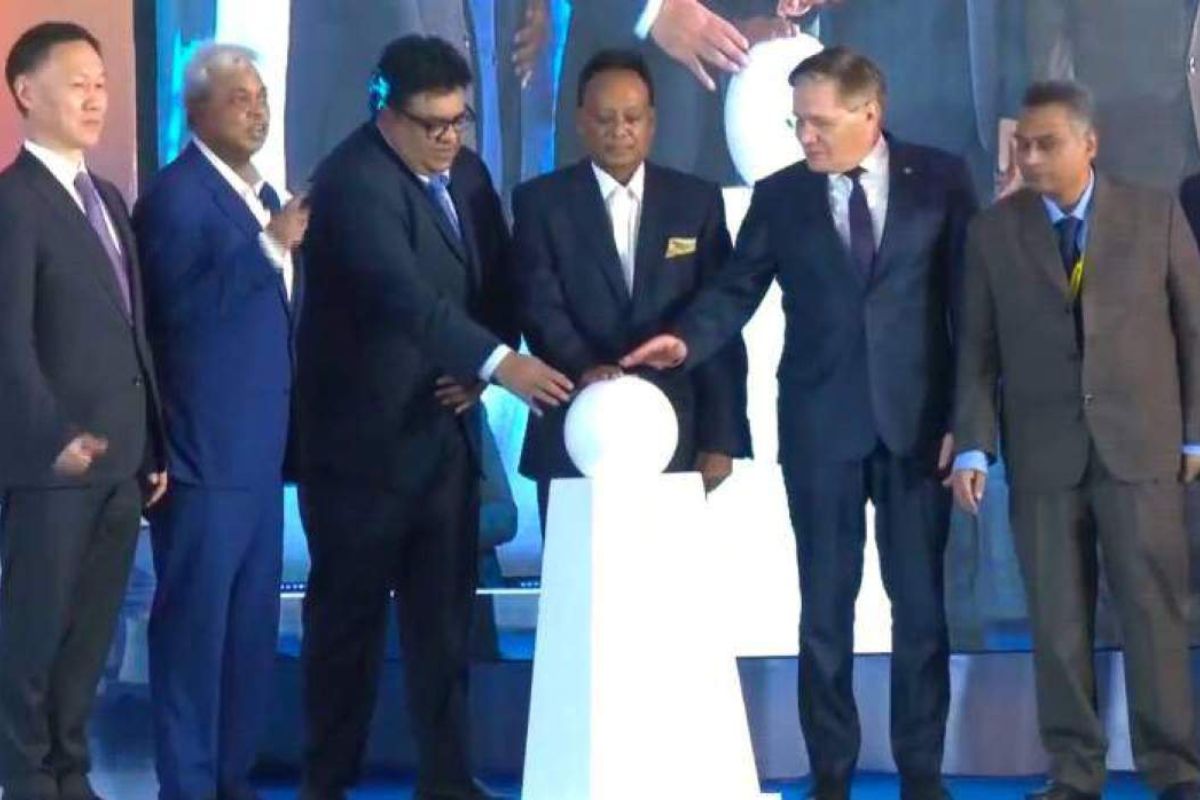 রূপপুর পারমাণবিক বিদ্যুৎকেন্দ্রে জ্বালানি লোডিং উদ্বোধন