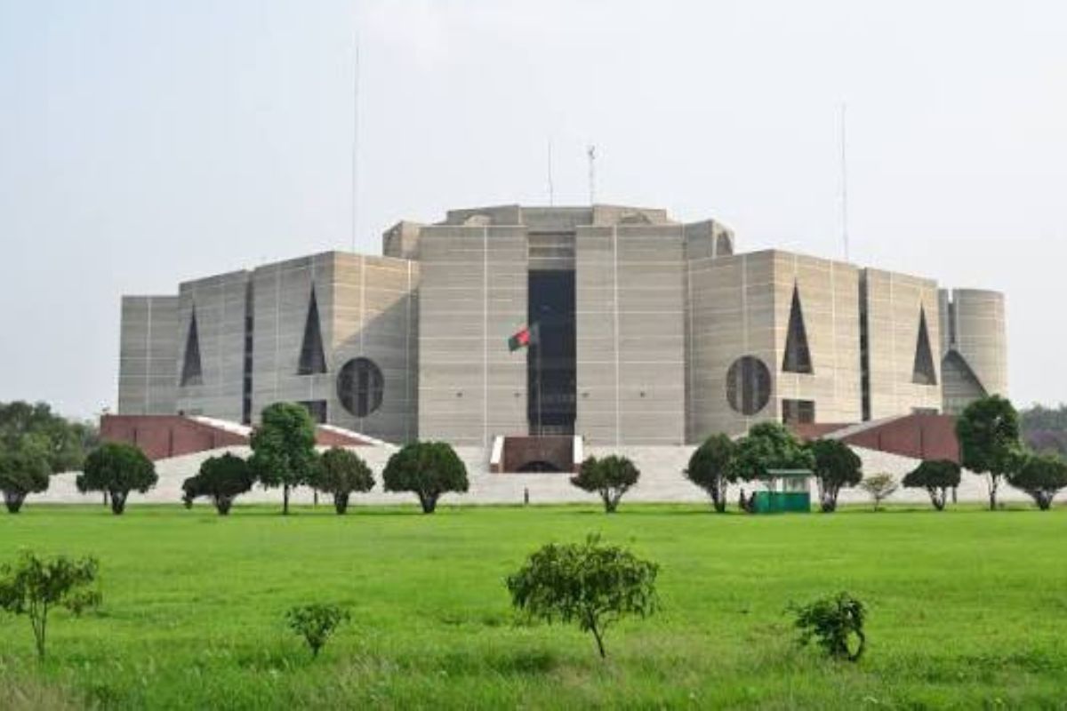 বিরোধী দলের আপত্তি সত্ত্বেও দুটি বিল পাস