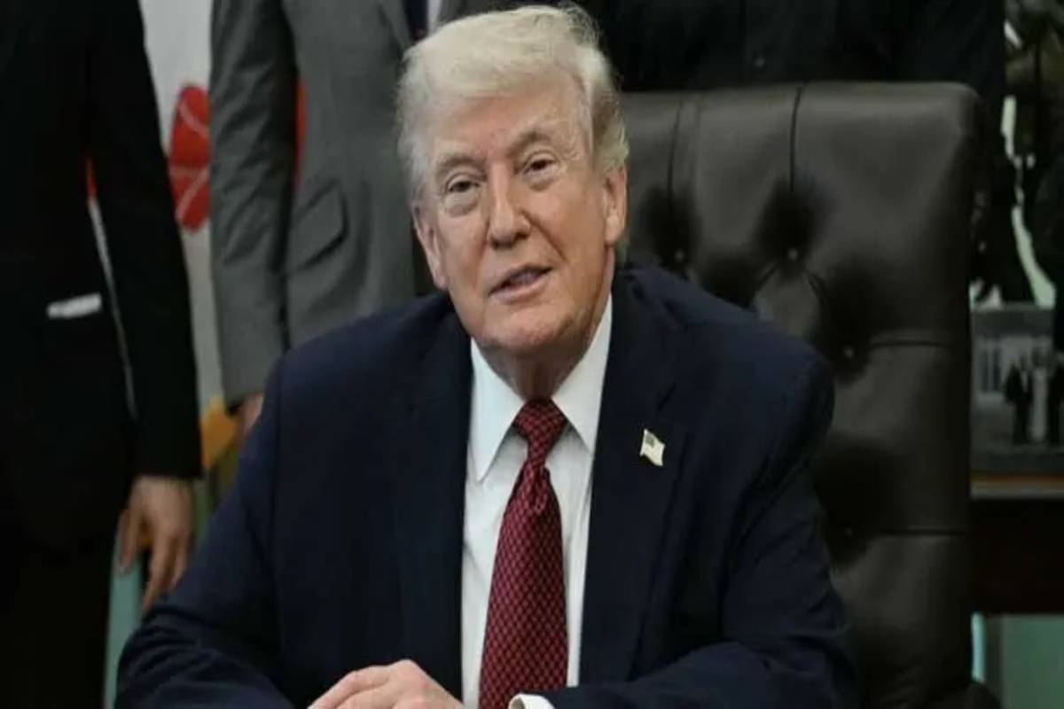 হরমুজ ইস্যুতে অনড় ট্রাম্প, ইরানের প্রস্তাব নিয়ে জটিলতা
