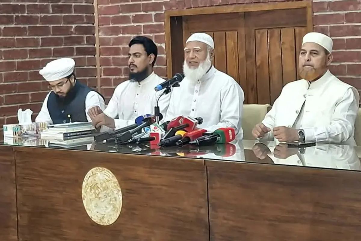 জাপান সফর শেষে দেশে ফিরলেন ডা. শফিকুর রহমান